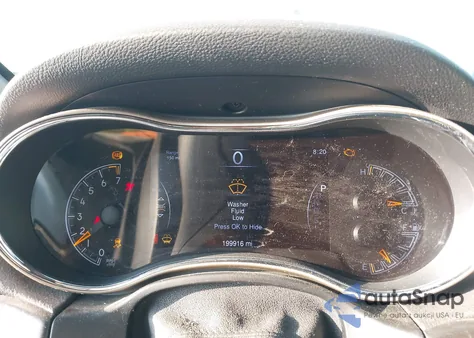 2015 Jeep Grand Cherokee Laredo z USA, uszkodzony, nr VIN 1C4RJFAG2FC188742